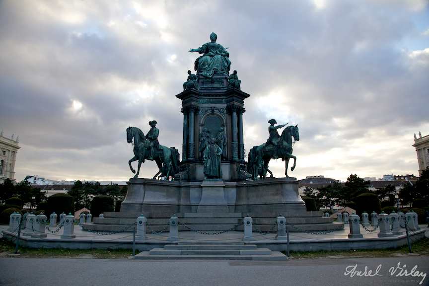 Viena-Austria-Statui-Maria-Tereza